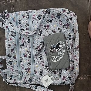 Vera Bradley Disney Playful Figaro Triple Zip Hipster and Zip ID Case